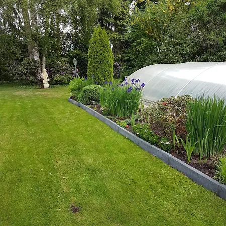 Mooie Tuin In *