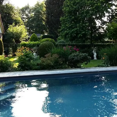 Mooie Tuin In בית אירוח *