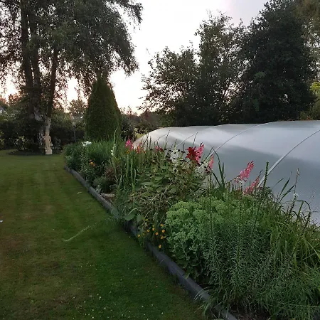 Mooie Tuin In בית אירוח