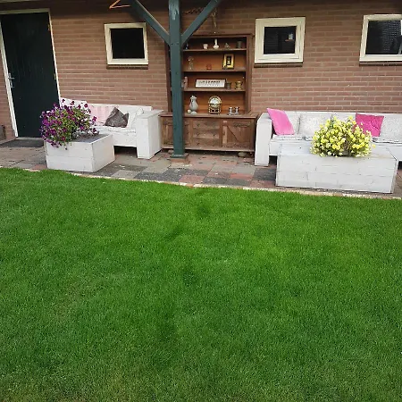 Mooie Tuin In *
