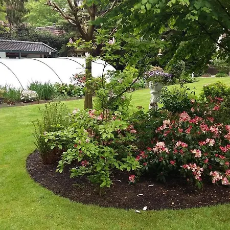 Mooie Tuin In בית אירוח *