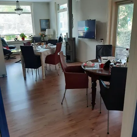 Mooie Tuin In בית אירוח *